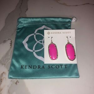 bright pink kendra scott earrings